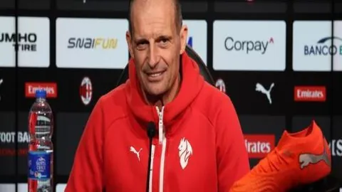 劳塔罗荣膺2025金足奖，央视体育官方微博公布喜讯